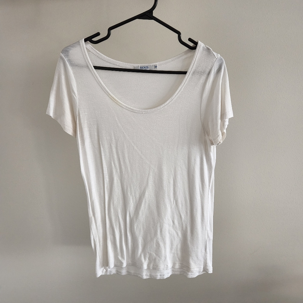 Ricki's Tee, White, Size Medium